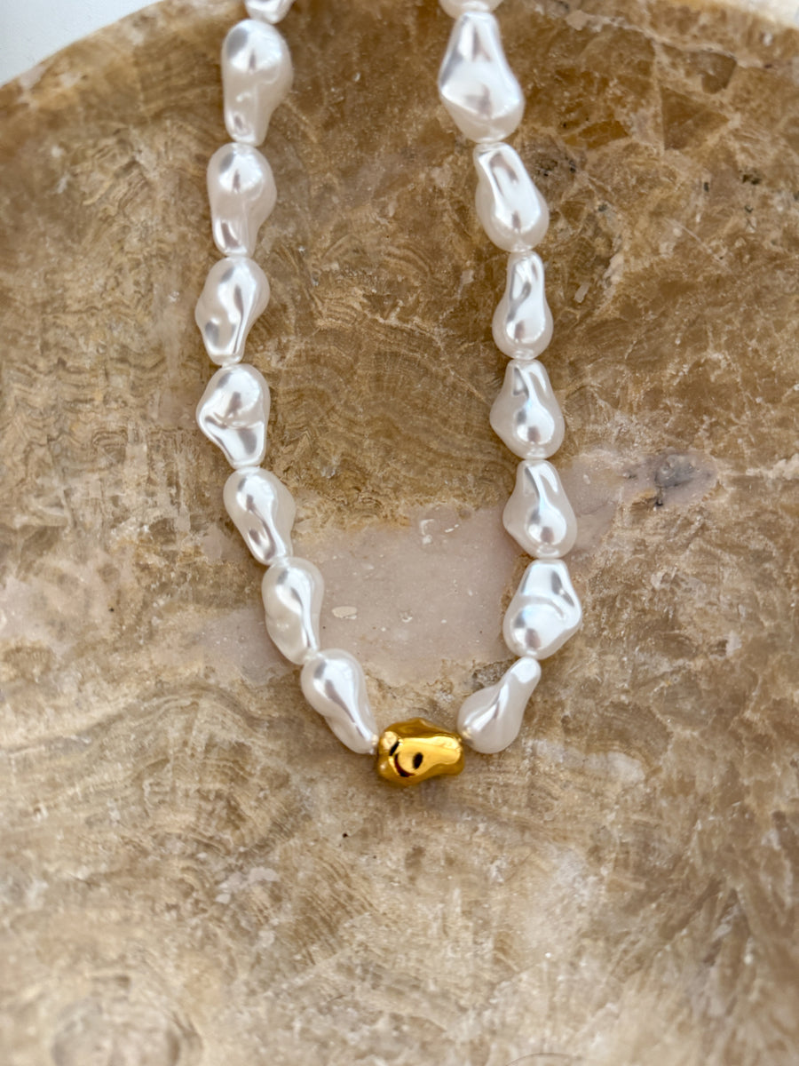  | Sparkles & Lace Boutique