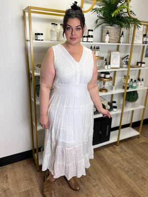 April White Layered Texture Sleeveless Dress