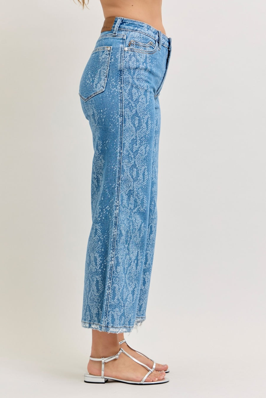  | Sparkles & Lace Boutique